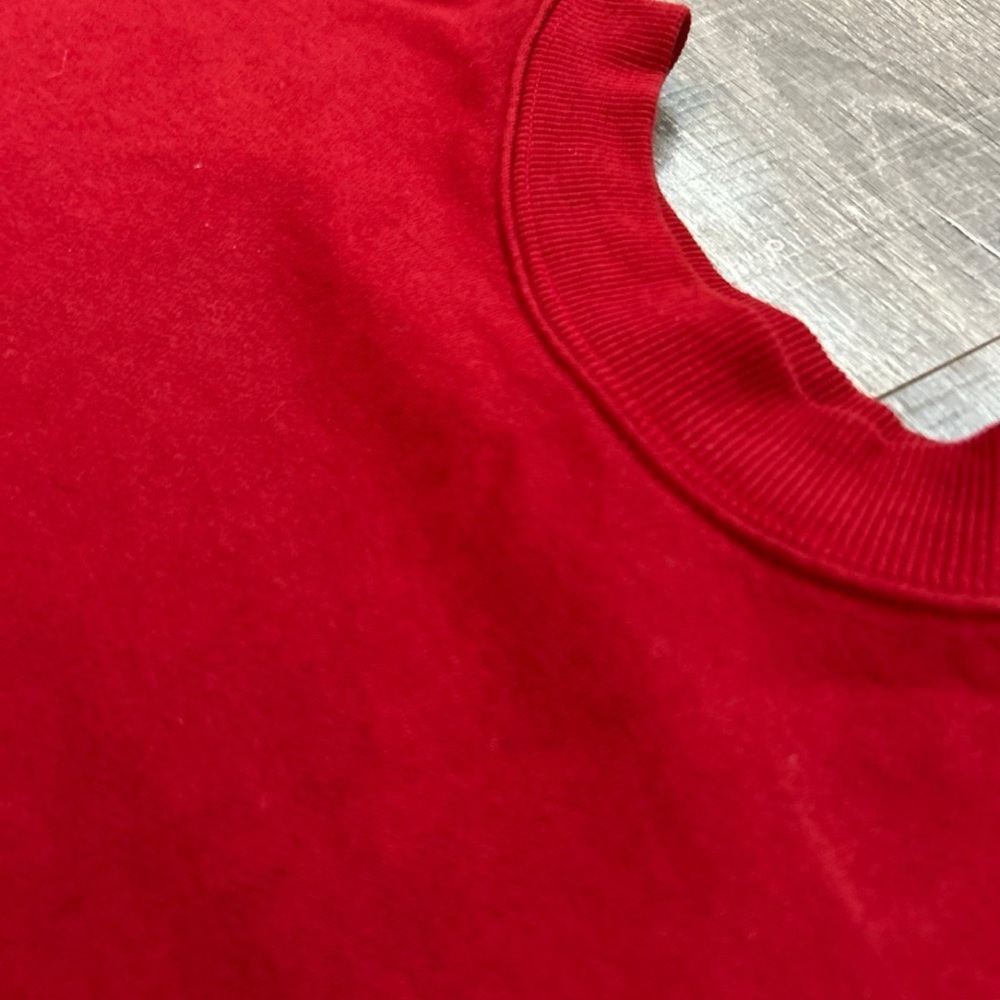 RED CROP TOP